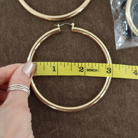 Crystal Avenue Premium Genuine Brass Hoop Set Of 2 Women Gold Minimalist Mod NWT - Picture 2 of 5